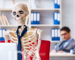 Beragadt szabadságok? Az XL IDŐ-vel a megoldás kéznél van.